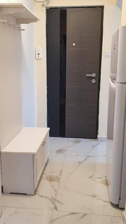 Apartament Estera Διαμέρισμα Oradea Εξωτερικό φωτογραφία